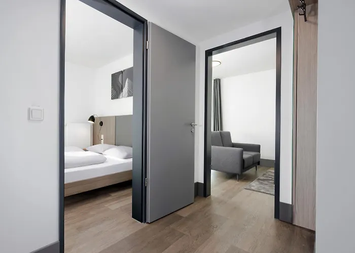 Smartments Frankfurt City-ost 公寓式飯店 4*